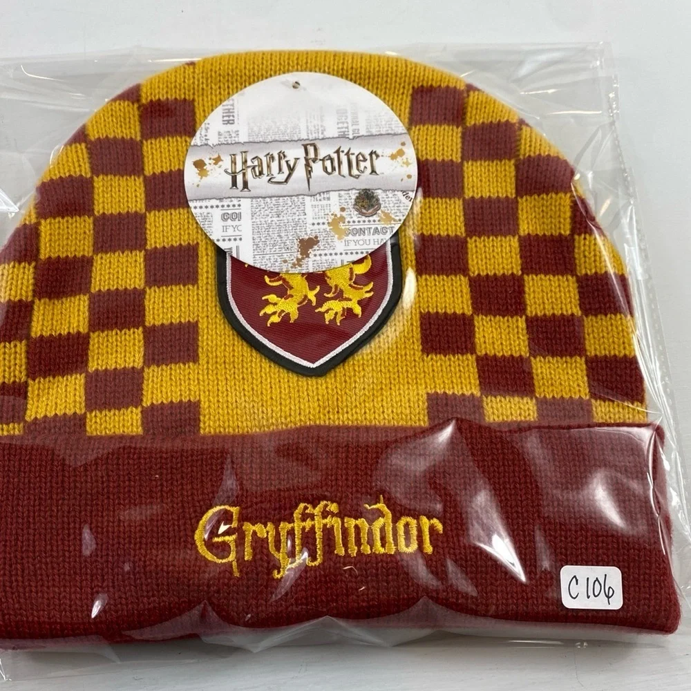 Harry Potter Gryffindor Hogwarts School of Magic Unisex Winter Beanie One Size‎